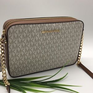 MICHAEL KORS LG EW CROSSBODY Bag Vanilla